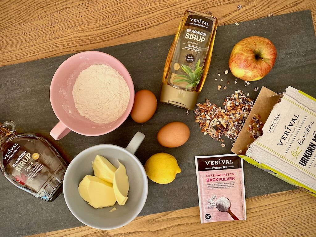Zutaten für Apfel-Bircher-Müsliriegel